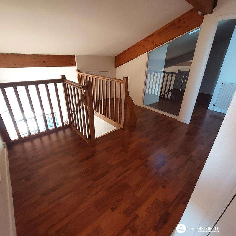 Appartement - 140 m² - 6 pièces