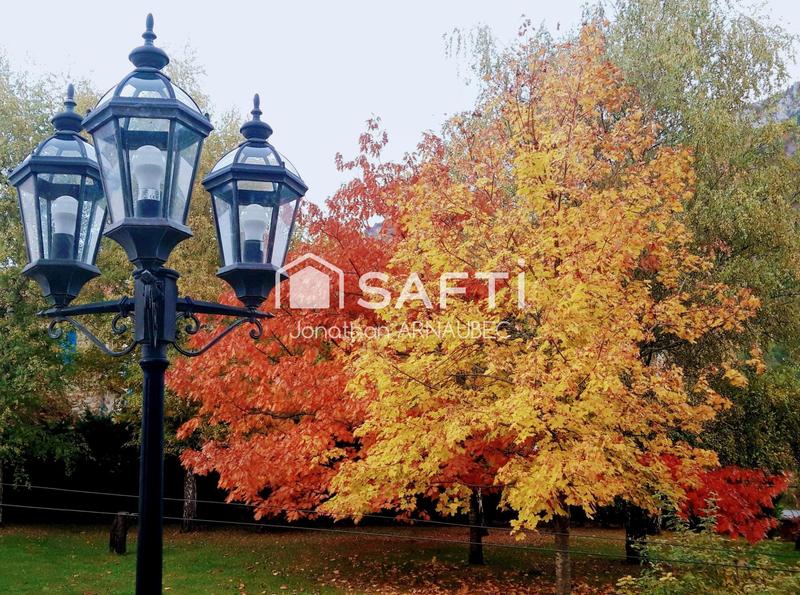 Maison de maîtres - 365 m² - 11 pièces