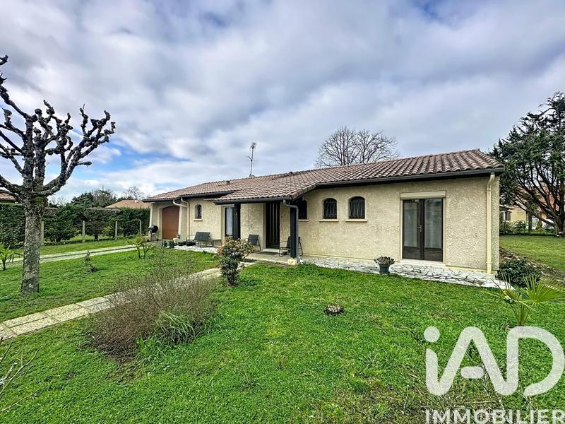 Maison - 90 m² - 5 pièces