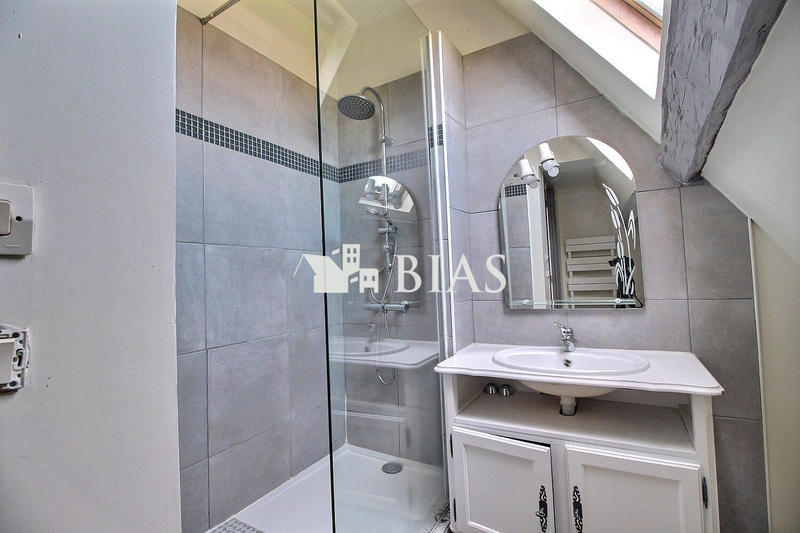 Maison ancienne - 203 m² - 11 pièces