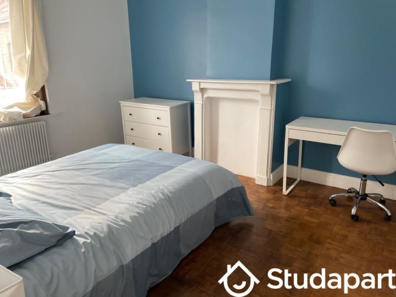 Chambre - 13 m² - 1 pièce