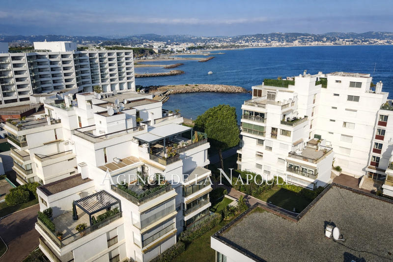 Appartement - 97 m² - 4 pièces