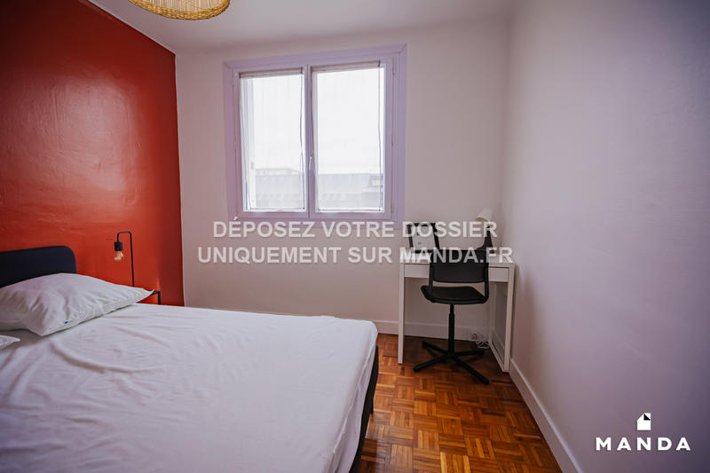 Chambre - 12 m² - 4 pièces