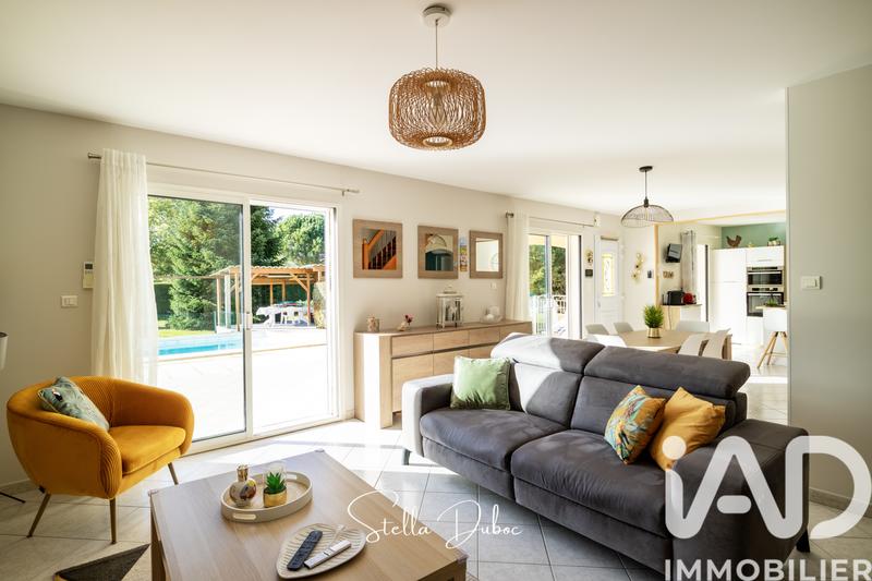 Maison - 153 m² - 7 pièces