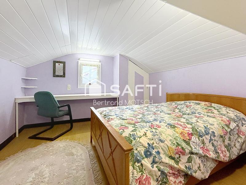 Maison - 110 m² - 8 pièces