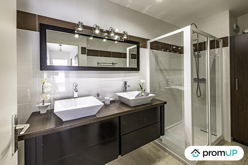 Appartement - 93 m² - 4 pièces