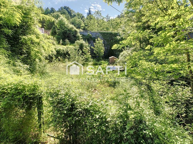 Maison - 237 m² - 12 pièces