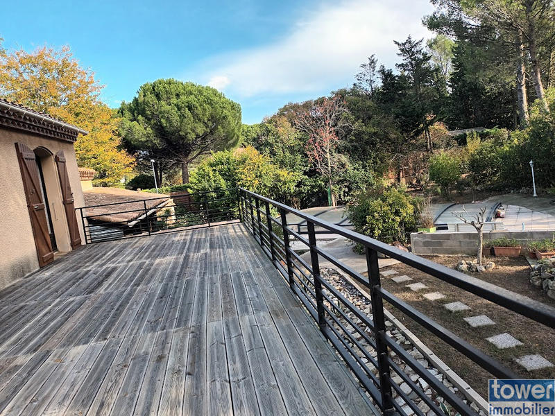 Villa - 215 m² - 7 pièces