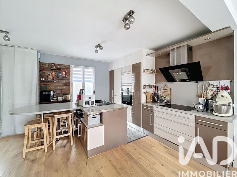 Maison - 93 m² - 5 pièces