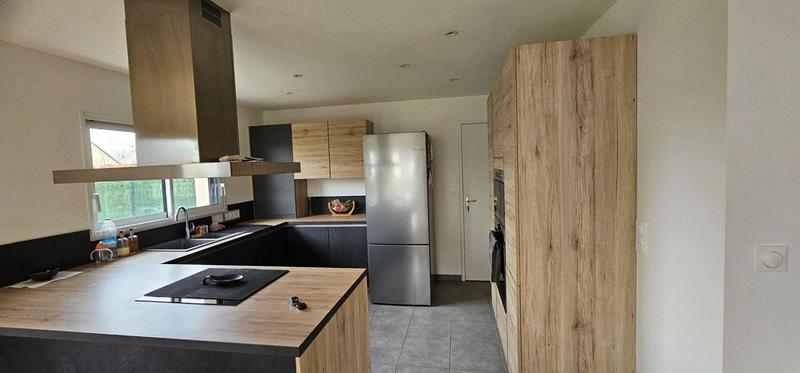 Maison - 102 m² - 4 pièces