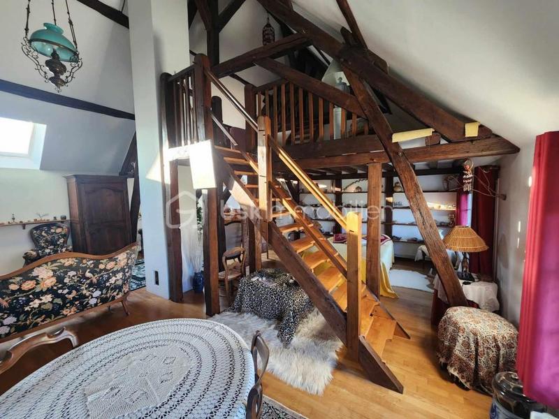 Maison traditionnelle - 308 m² - 10 pièces