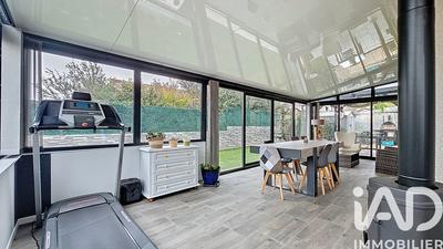 Maison - 107 m² - 6 pièces