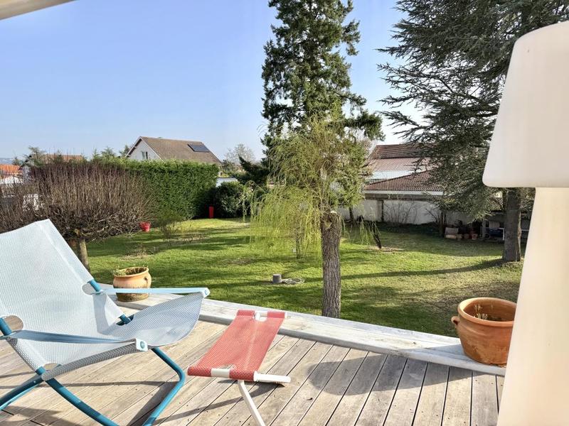 Maison - 320 m² - 9 pièces