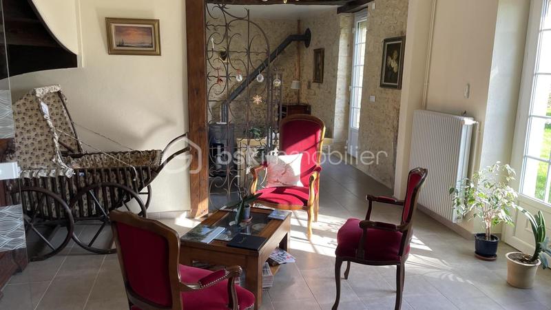 Propriété - 219 m² - 7 pièces