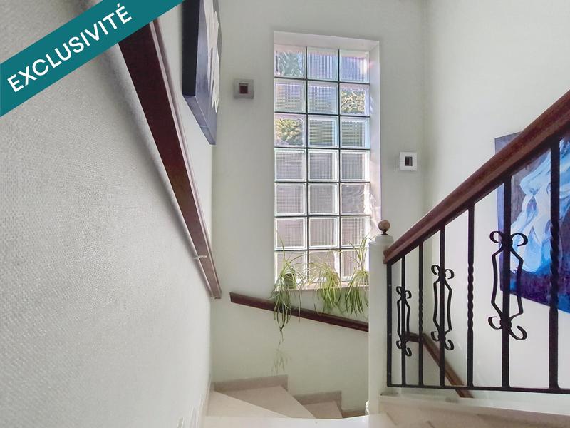 Maison - 180 m² - 6 pièces