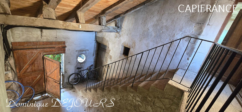 Maison - 250 m² - 8 pièces