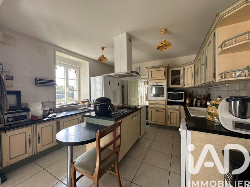 Maison - 182 m² - 3 pièces