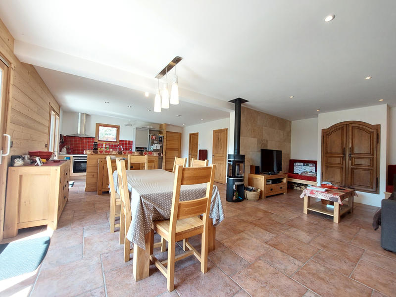 Maison - 130 m² - 4 pièces