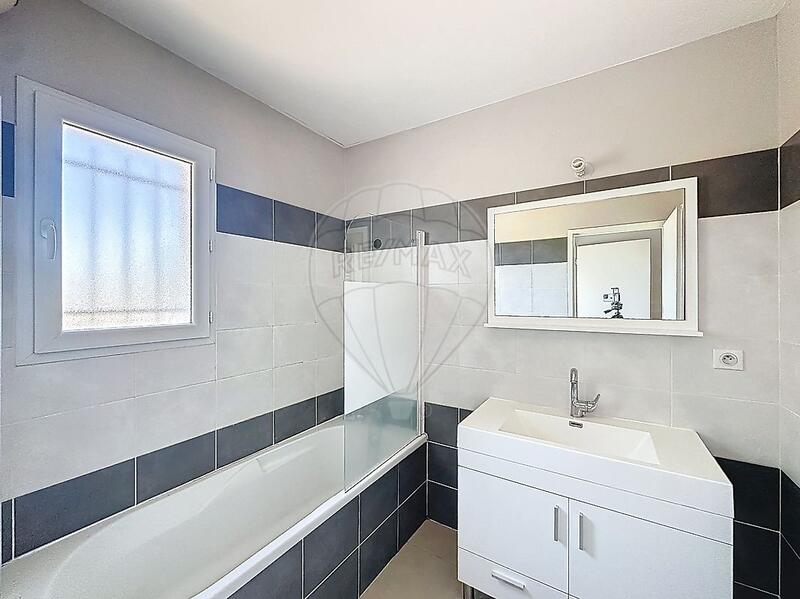 Maison - 93 m² - 4 pièces