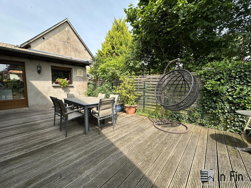 Maison - 169 m² - 7 pièces