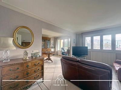 Appartement - 96 m² - 4 pièces