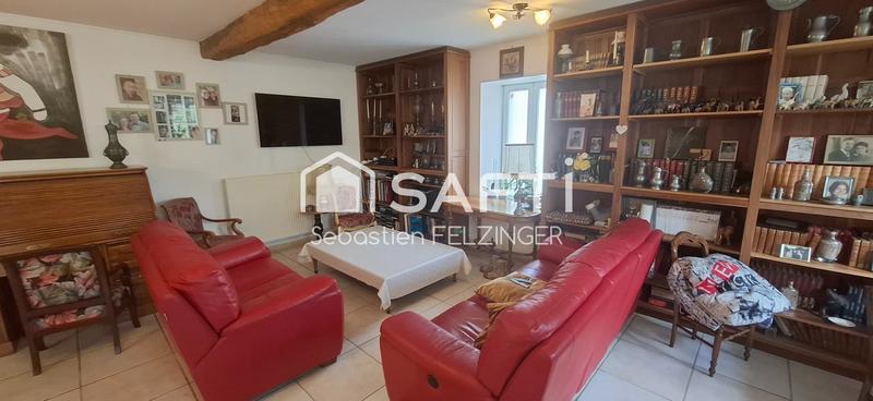 Maison - 230 m² - 7 pièces