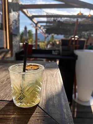 Fonds de commerce - Magasins - 82 m²