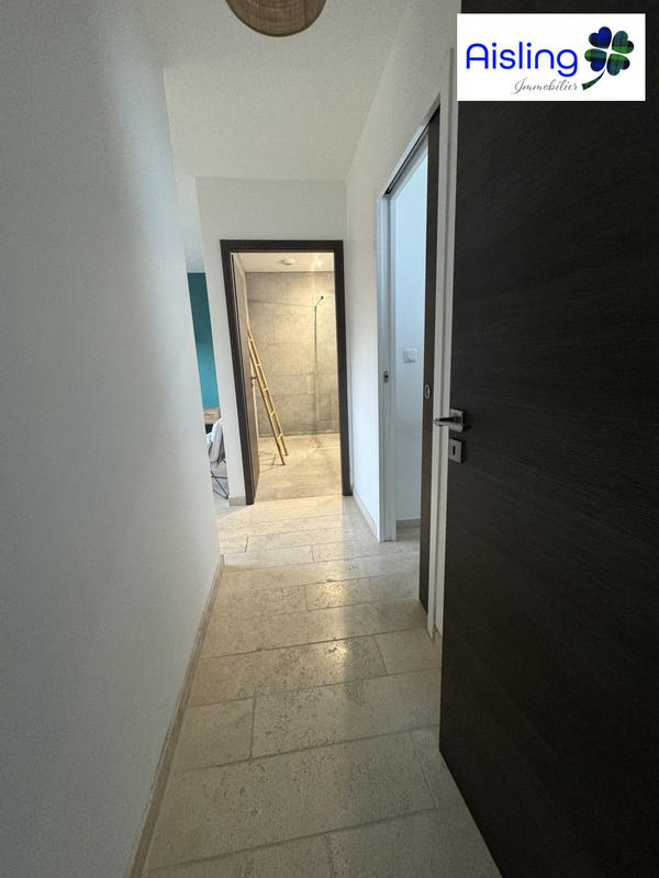 Maison contemporaine - 282 m² - 6 pièces