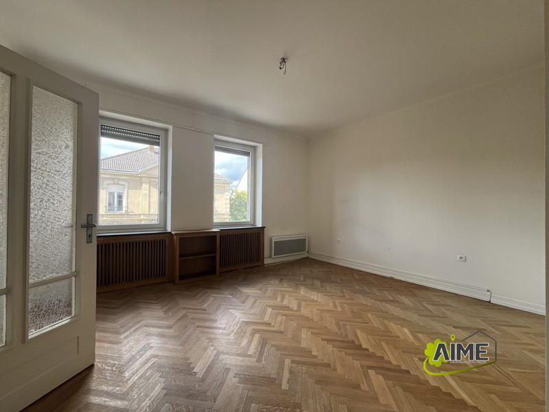 Maison - 207 m² - 10 pièces