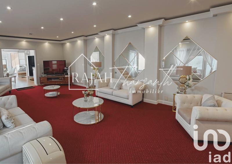 Maison - 197 m² - 6 pièces