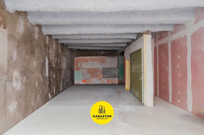 Immeuble - 271 m² - 9 pièces