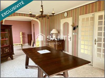 Maison - 98 m² - 4 pièces