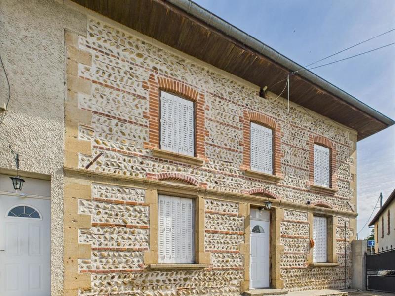 Maison - 197 m² - 8 pièces