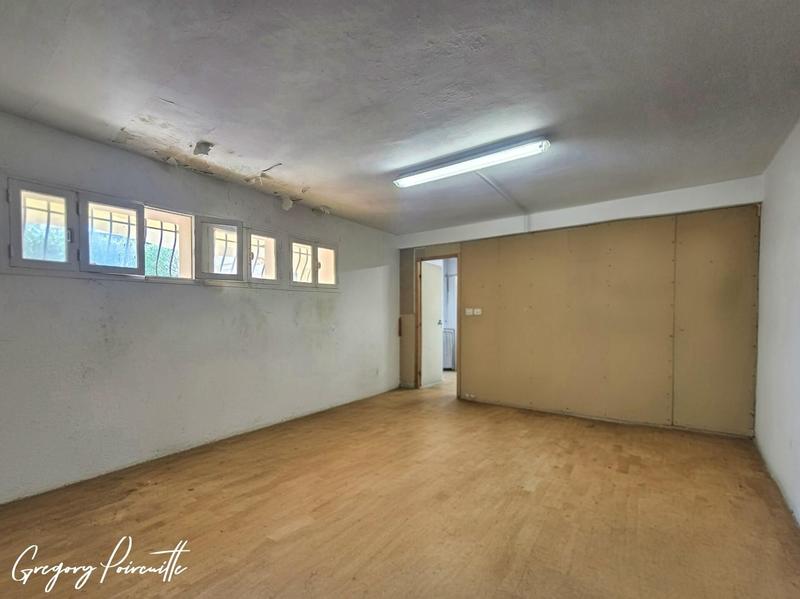 Maison - 93 m² - 5 pièces