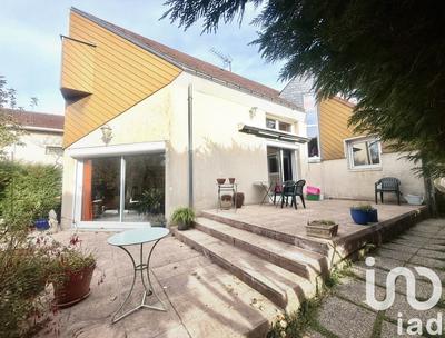 Maison - 145 m² - 6 pièces