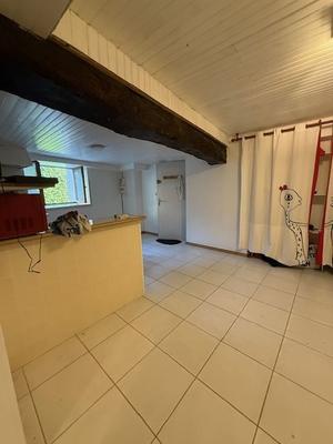 Studio - 33 m² - 1 pièce