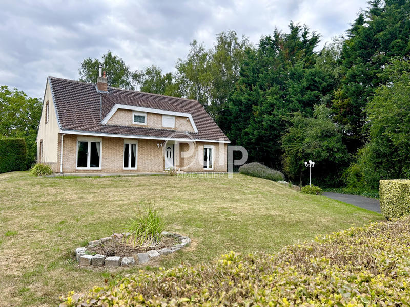 Maison - 180 m² - 8 pièces