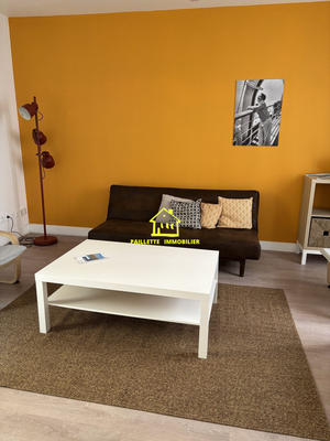 Appartement - 15 m² - 8 pièces