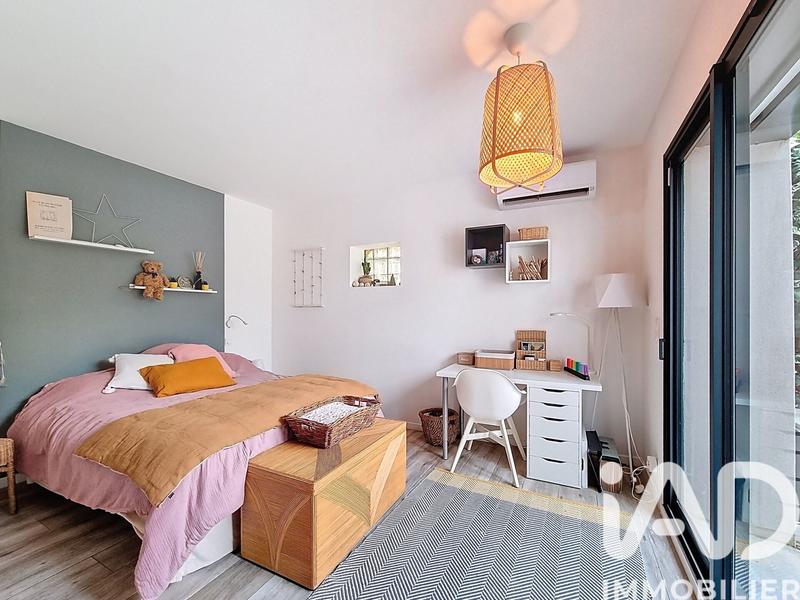 Maison - 180 m² - 6 pièces