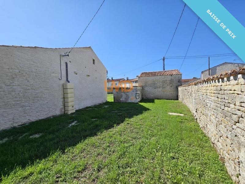 Maison en pierre - 62 m² - 2 pièces