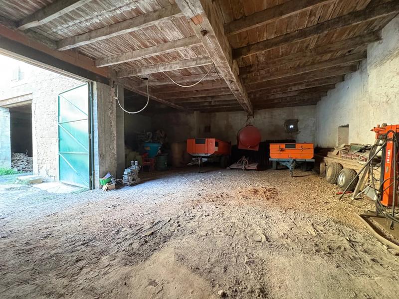 Remise - 162 m² - 1 pièce