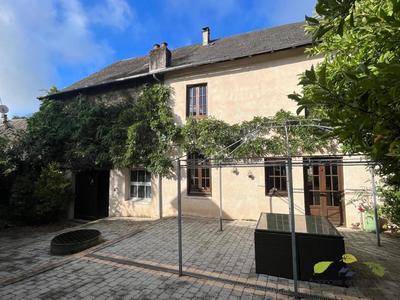 Maison - 152 m² - 6 pièces