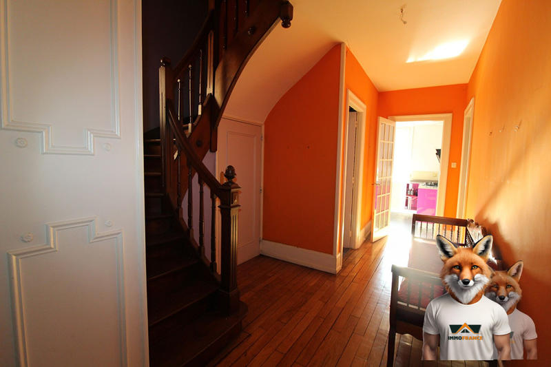 Maison - 174 m² - 9 pièces