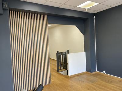 Magasins - 48 m² - 1 pièce