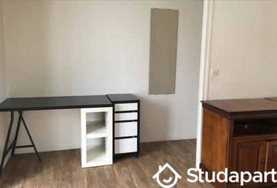 Chambre - 12 m² - 1 pièce