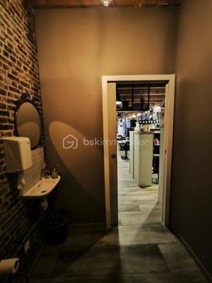 Local commercial - 99 m² - 2 pièces