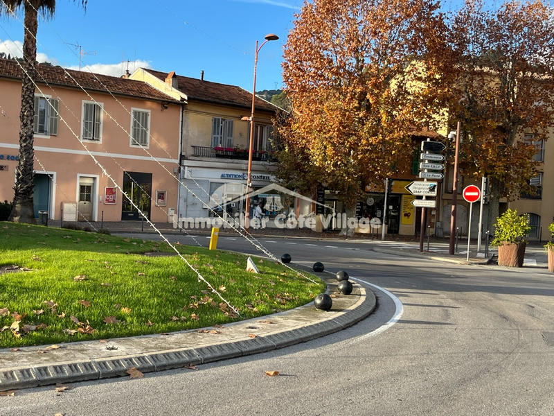 Fonds de commerce - Local commercial - 30 m²