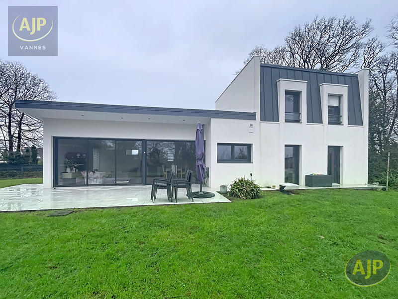 Maison - 117 m² - 5 pièces