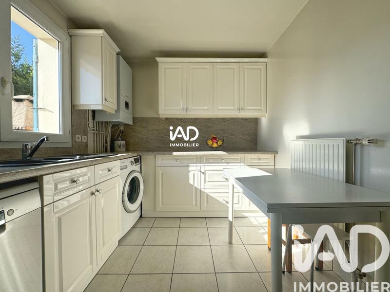 Maison - 94 m² - 5 pièces