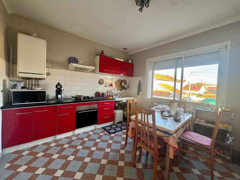 Maison - 165 m² - 8 pièces